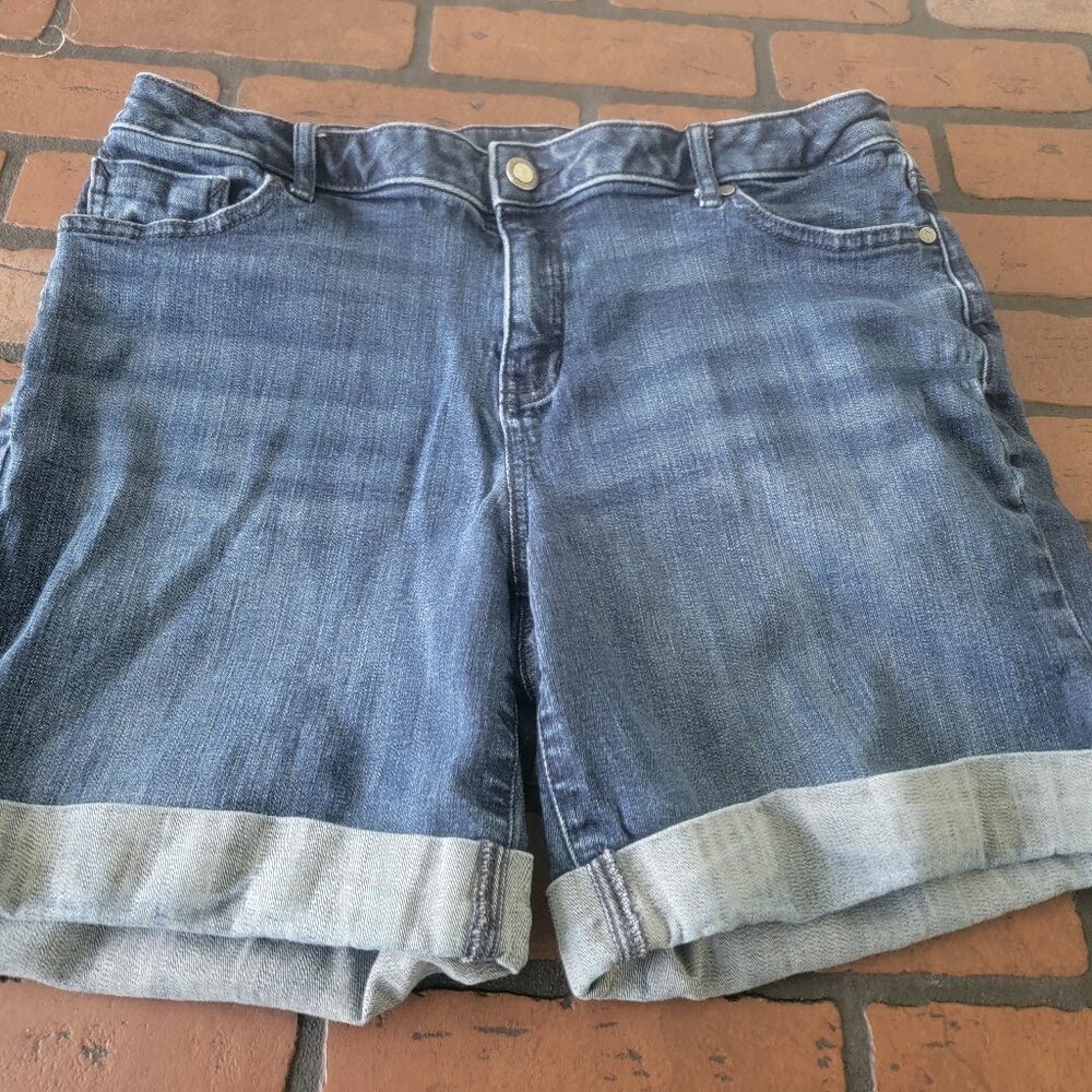 Simply Vera VeraWang Jeans Women's Shorts Size 12 Short Cuffed